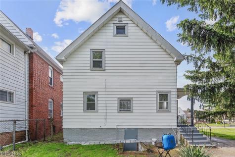 4512 Oak Park Avenue Cleveland OH 44109