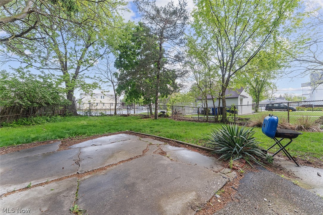 4512 Oak Park Avenue Cleveland OH 44109
