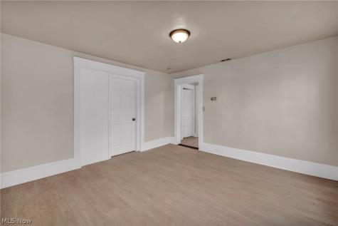 2049 W 85th Street Cleveland OH 44102