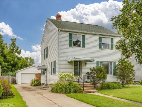 329 Pierce Avenue Cuyahoga Falls OH 44221