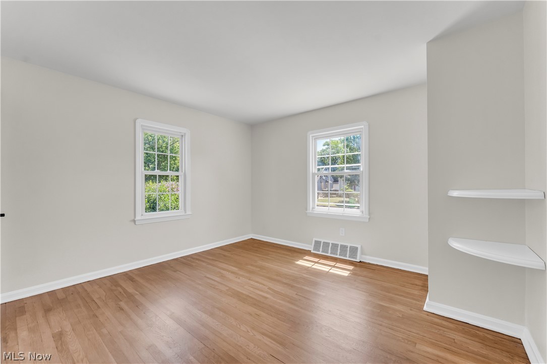 13305 Shady Oak Boulevard Garfield Heights OH 44125