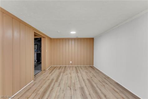 13305 Shady Oak Boulevard Garfield Heights OH 44125