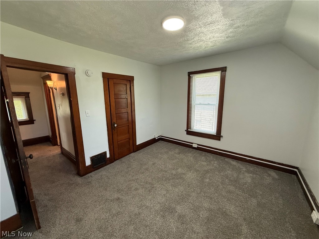 42 Paris Avenue Akron OH 44301