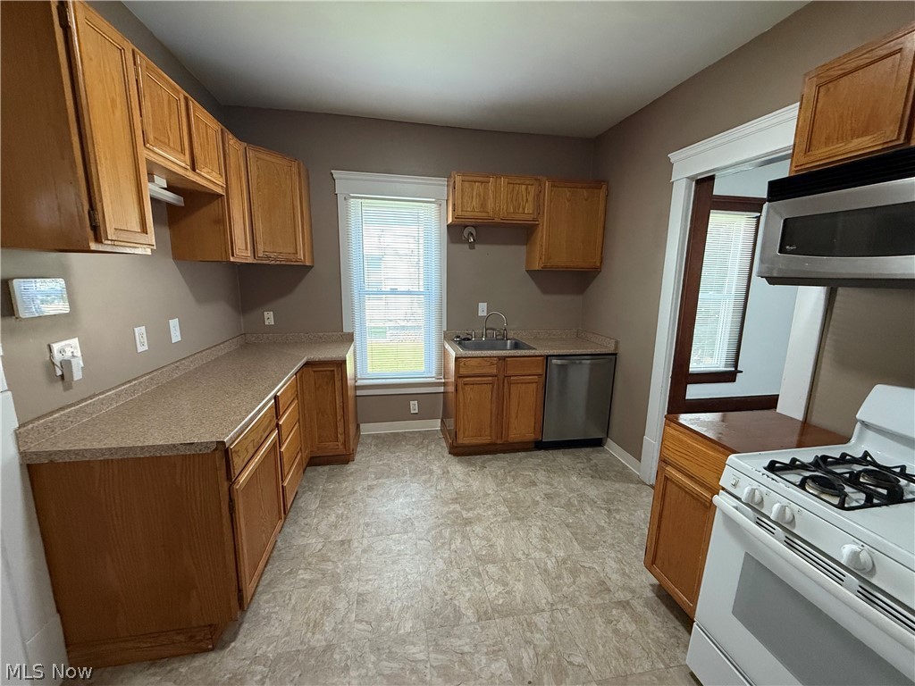 42 Paris Avenue Akron OH 44301