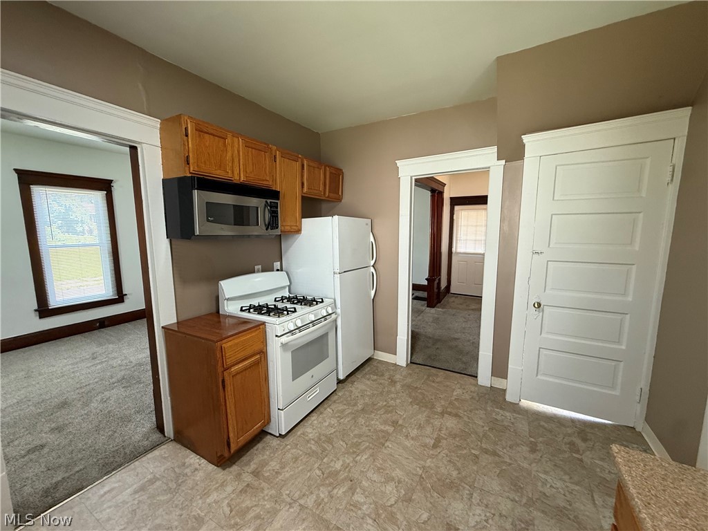 42 Paris Avenue Akron OH 44301