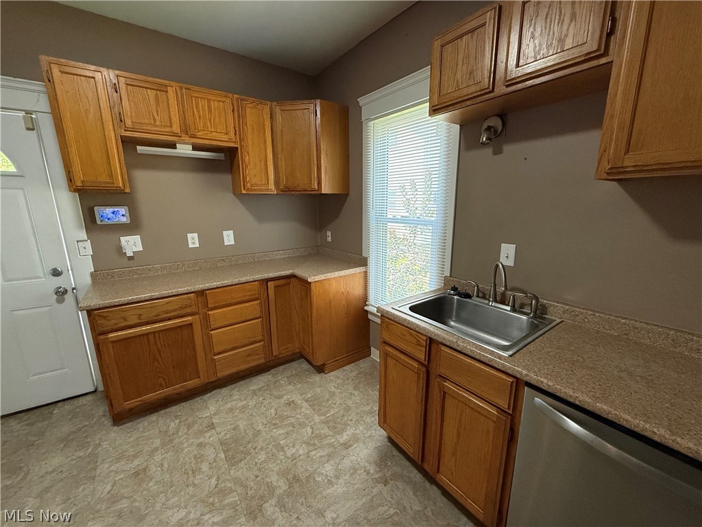 42 Paris Avenue Akron OH 44301