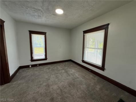 42 Paris Avenue Akron OH 44301