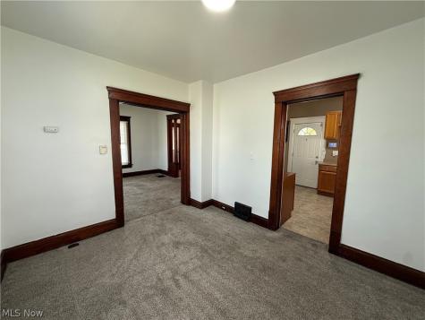 42 Paris Avenue Akron OH 44301