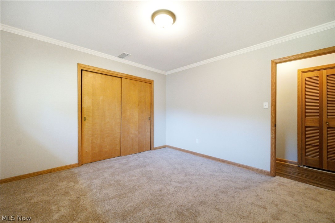 1097 Oak Tree Road Akron OH 44320