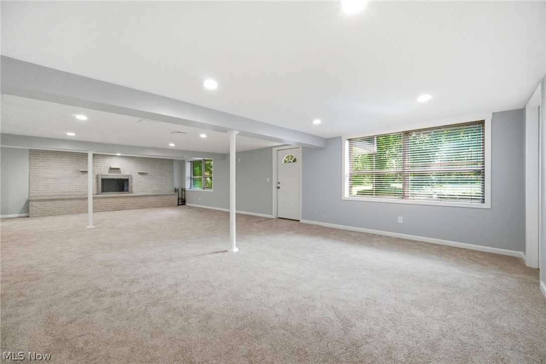 1097 Oak Tree Road Akron OH 44320