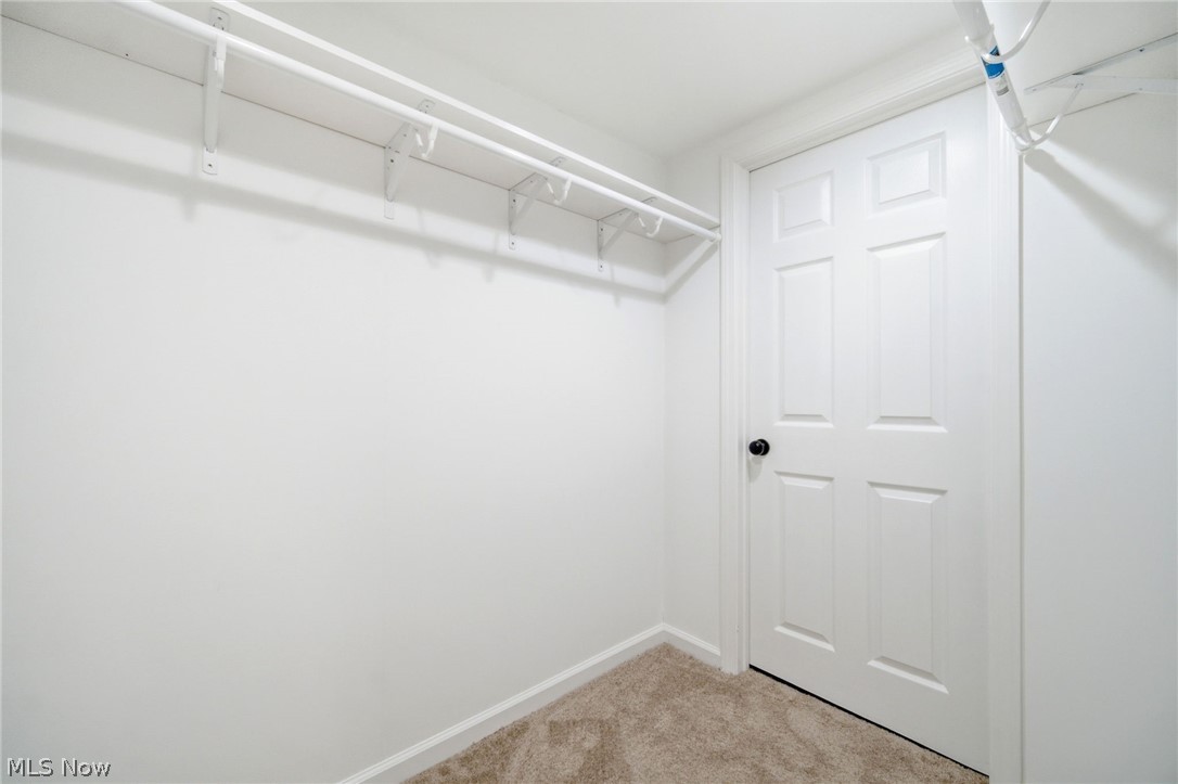 1097 Oak Tree Road Akron OH 44320