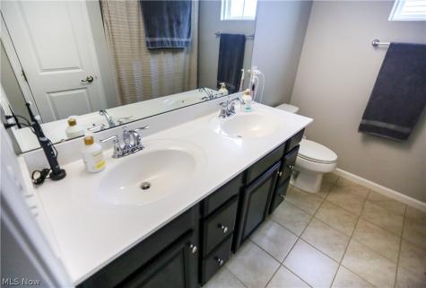 9387 Nash Lane North Ridgeville OH 44039