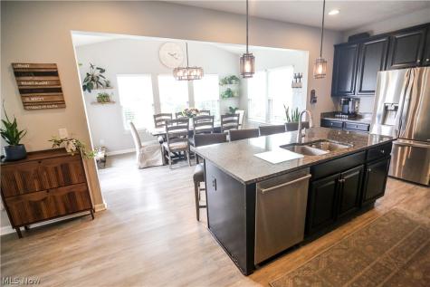 9387 Nash Lane North Ridgeville OH 44039