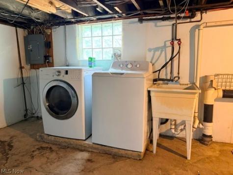 1059 Jean Avenue Akron OH 44310