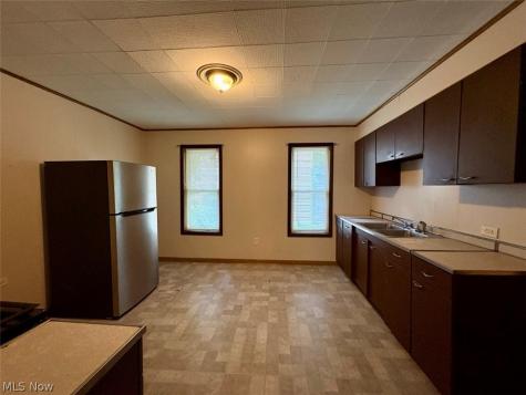 391 E Voris Street Akron OH 44311