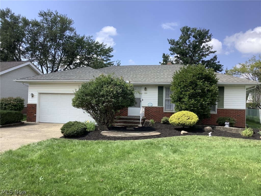 1314 Jackie Lane Cleveland OH 44124