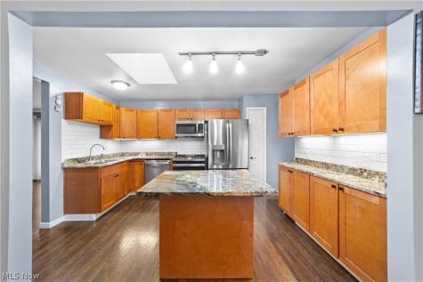 1314 Jackie Lane Cleveland OH 44124