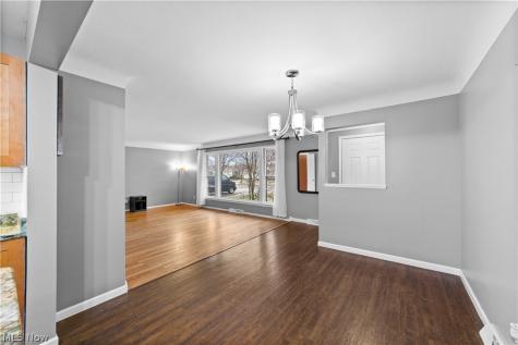 1314 Jackie Lane Cleveland OH 44124