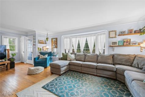 2244 Edgerton Road University Heights OH 44118