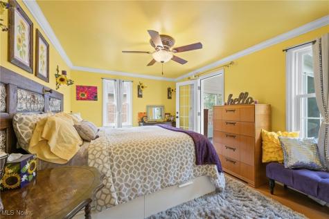 2244 Edgerton Road University Heights OH 44118