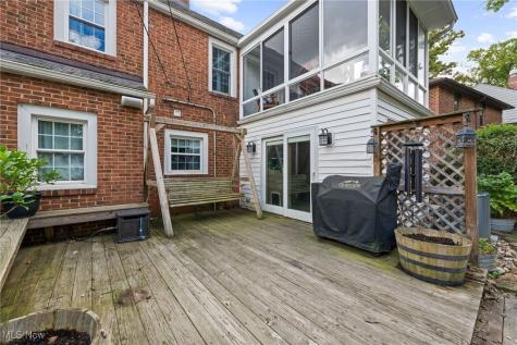 2244 Edgerton Road University Heights OH 44118