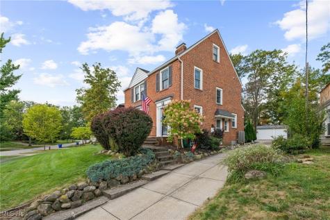 2244 Edgerton Road University Heights OH 44118