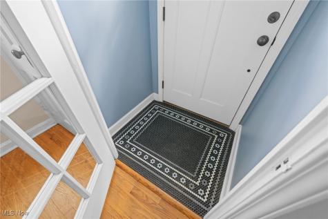 2244 Edgerton Road University Heights OH 44118