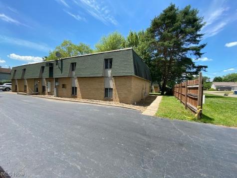 21 Wayne Street Niles OH 44446