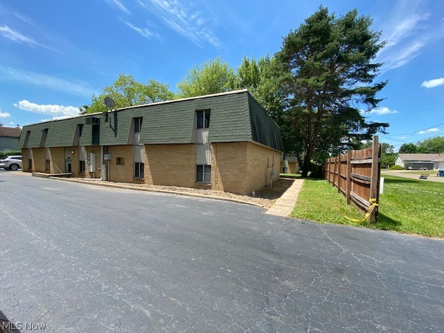 21 Wayne Street Niles OH 44446