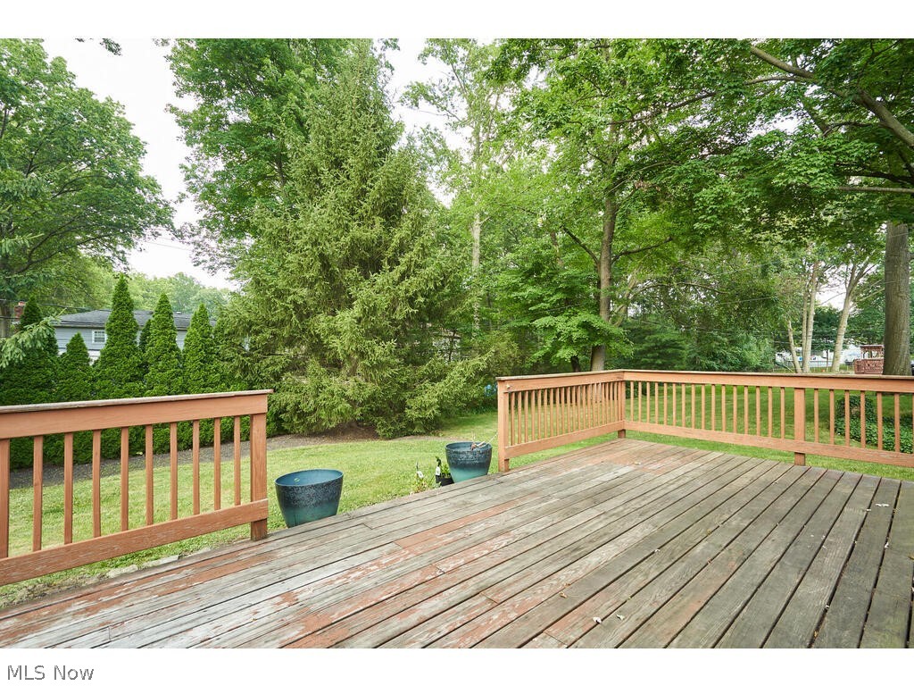 27798 Edgepark Drive North Olmsted OH 44070