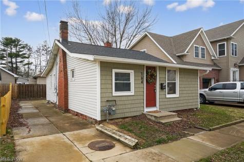 164 E 317th Street Willowick OH 44095
