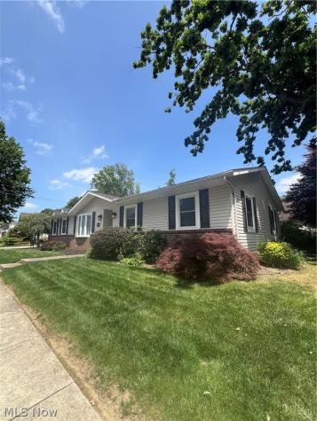 2017 10th Street Cuyahoga Falls OH 44221