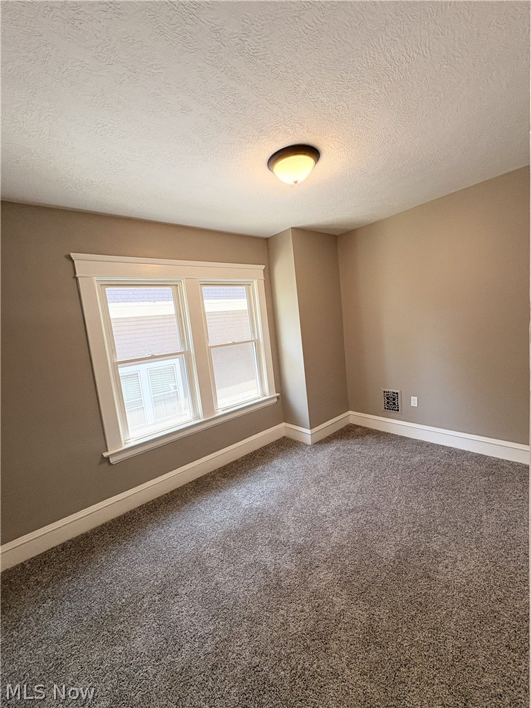 2049 West Boulevard Cleveland OH 44102