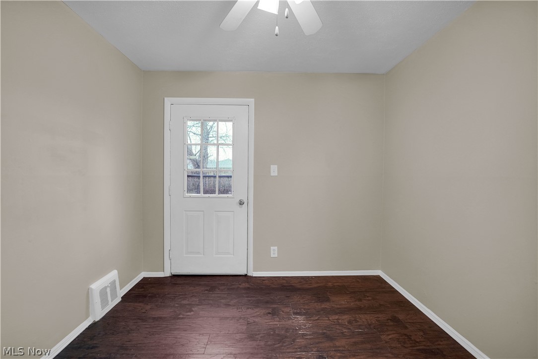18721 Fairway Avenue Maple Heights OH 44137