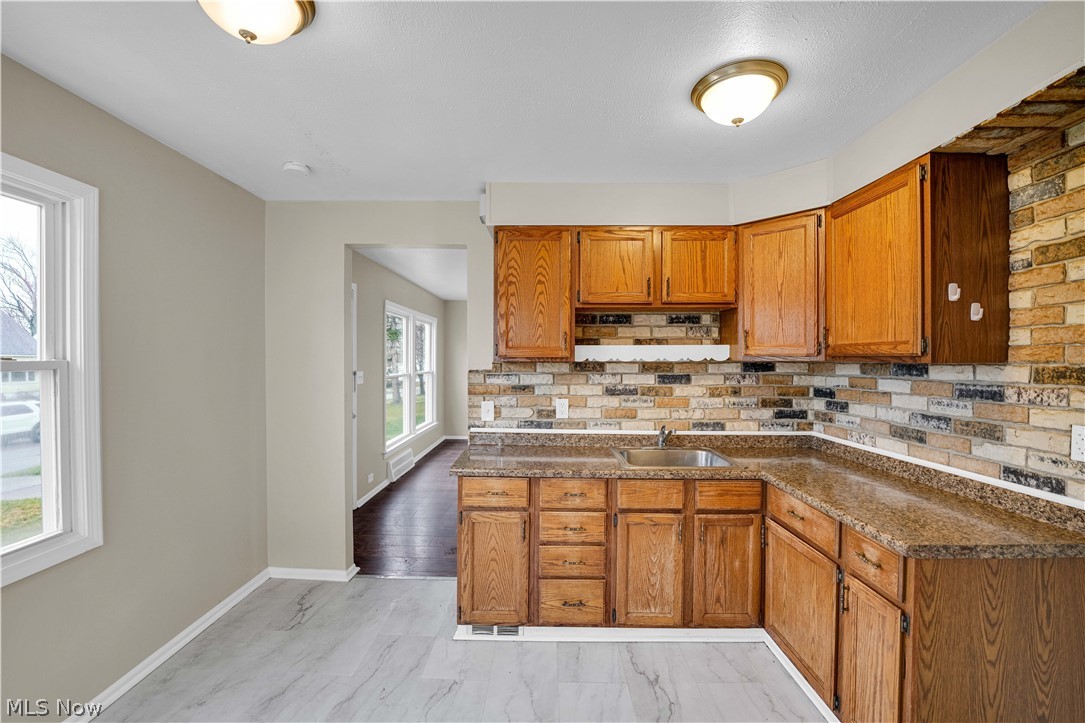 18721 Fairway Avenue Maple Heights OH 44137