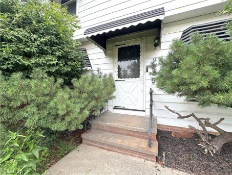 9309 Garfield Boulevard Garfield Heights OH 44125