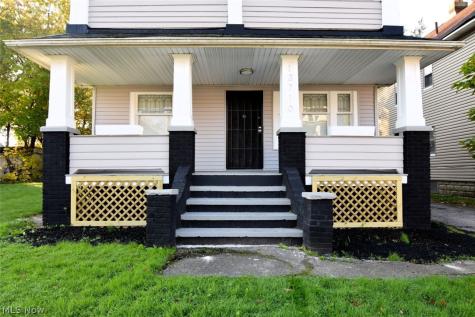 13710 Benwood Avenue Cleveland OH 44105