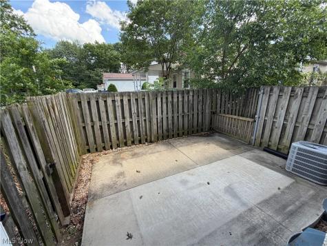 672 Loomis Avenue Cuyahoga Falls OH 44221