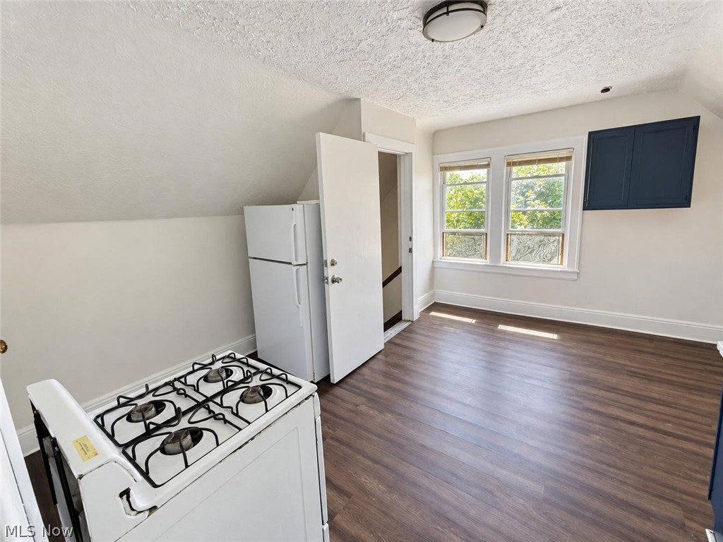 11202 Earle Avenue Cleveland OH 44108