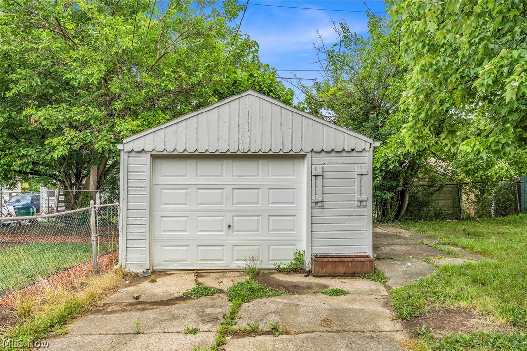 19233 Stafford Avenue Maple Heights OH 44137