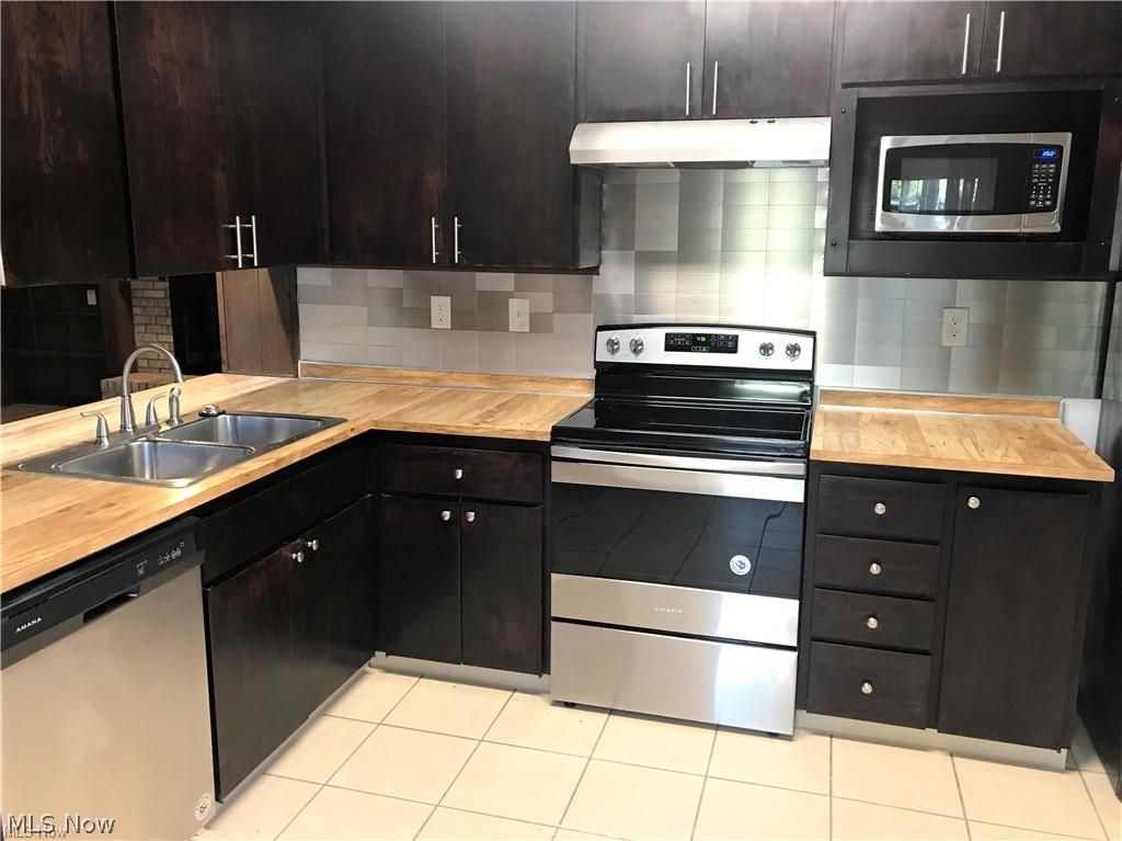 22410 Rock Creek Circle Strongsville OH 44149