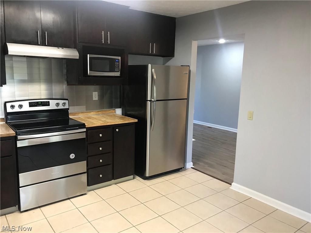 22410 Rock Creek Circle Strongsville OH 44149