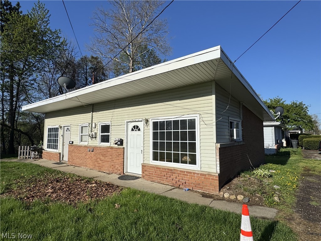 2350 Newton Street Akron OH 44305