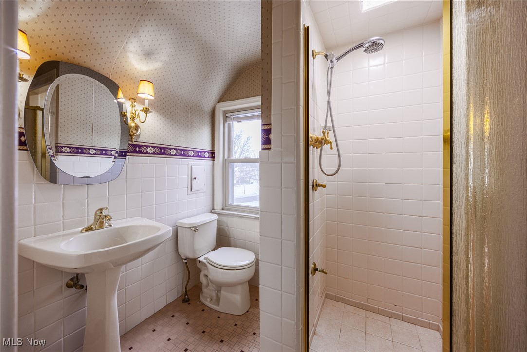 23211 Fernwood Drive Beachwood OH 44122