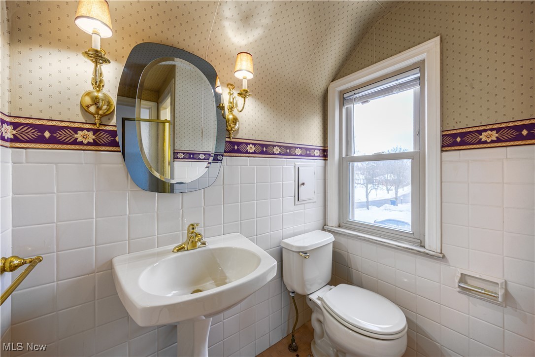 23211 Fernwood Drive Beachwood OH 44122