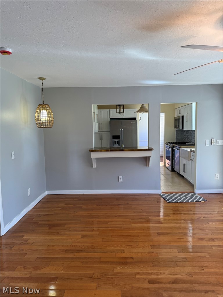 254 Vinewood Drive Avon Lake OH 44012