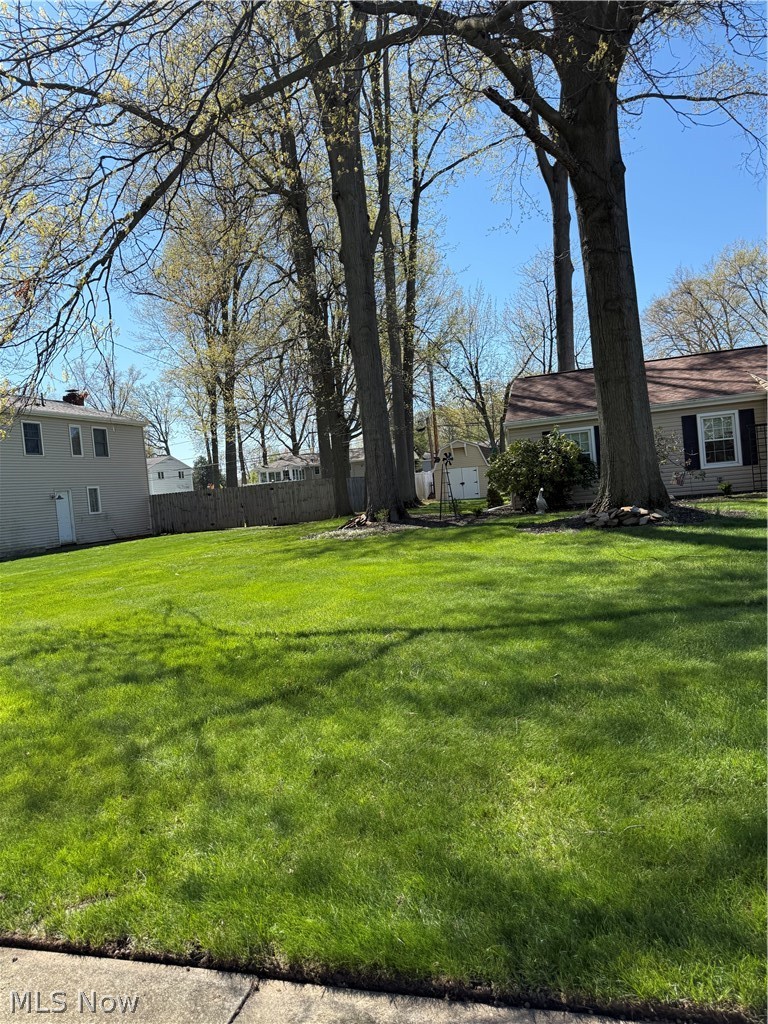 254 Vinewood Drive Avon Lake OH 44012