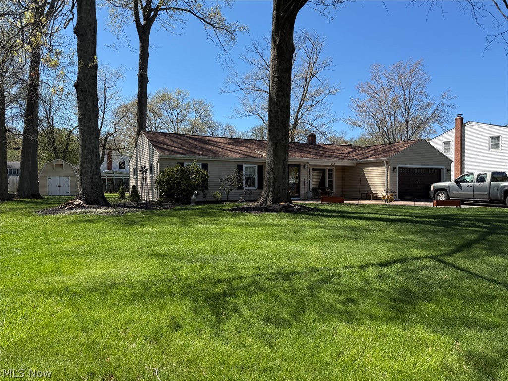 254 Vinewood Drive Avon Lake OH 44012