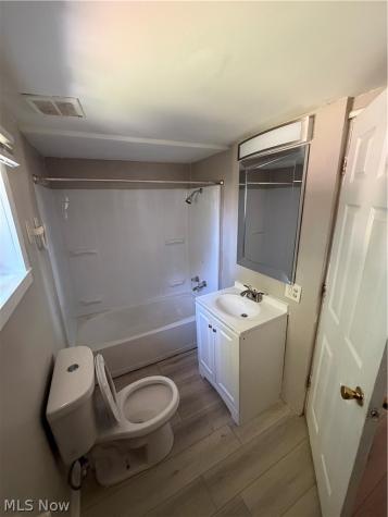 3658 E 55th Street Cleveland OH 44105