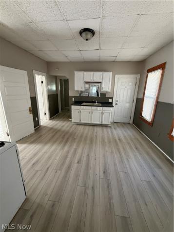 3658 E 55th Street Cleveland OH 44105